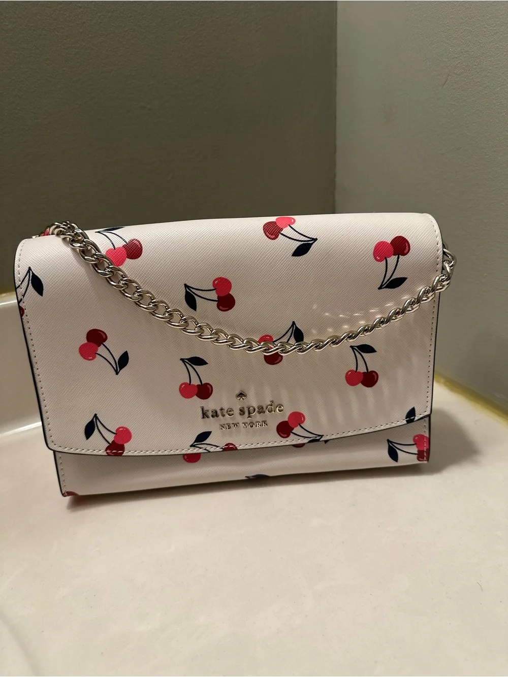 kate spade White Cherry-Print Chain Shoulder Bag